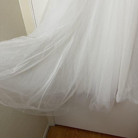 NEW! Selfie Leslie Floating By Plunging Neckline Mesh Overlay Midi Dress White L - Picture 13 of 13